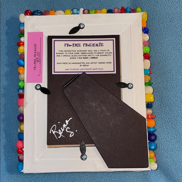 Frame Frenzie “Lollipop Kid” colorful, whimsical candy frame for 4” x 6” photo - Picture 4 of 5